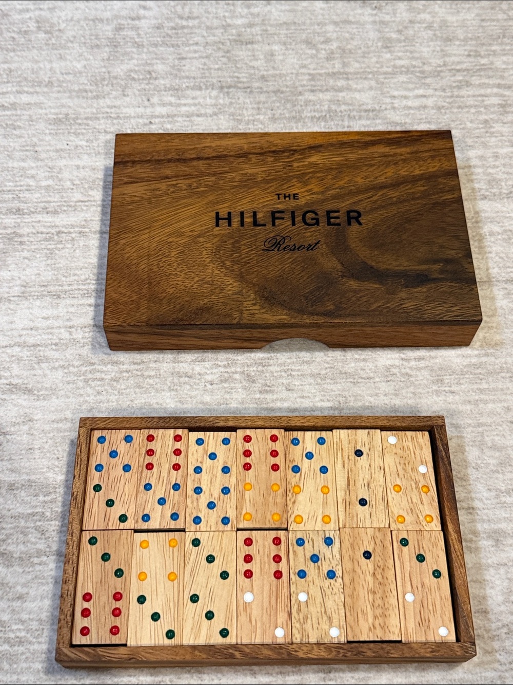The Hilfiger Resort Dominos set in Wooden Box - Picture 7 of 7